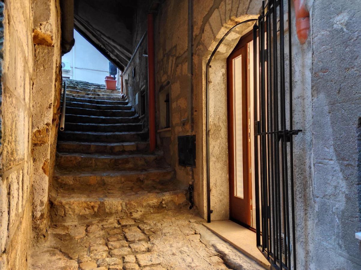 Al Portico Daire Petralia Sottana Dış mekan fotoğraf